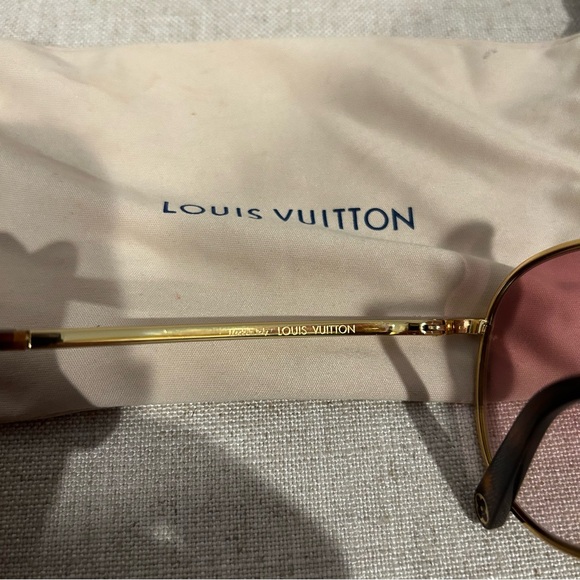 Louis Vuitton Star Pilot Sunglasses - Picture 6 of 12
